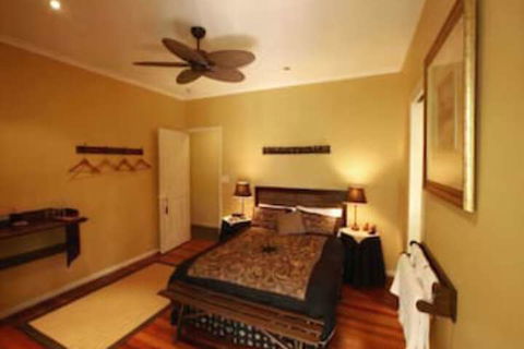 Noosa Country House - Accommodation Gladstone 3