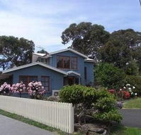 Anchlia Waterfront Cottage - Accommodation Gladstone