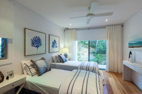 Vantage Over Byron - Accommodation Gladstone 3