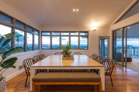 Vantage Over Byron - Accommodation Gladstone 4
