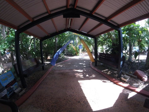 Cable Beach Backpackers - Hostel - Accommodation Gladstone 1