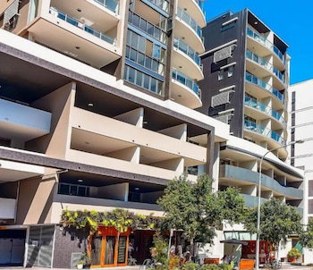 Morgan Suites - Accommodation Gladstone 3