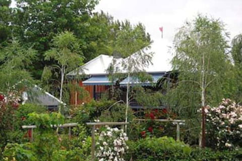 Ford House Retreat - Accommodation Gladstone 1