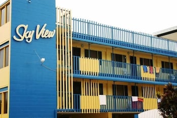 Sky View Units - Accommodation Gladstone 5