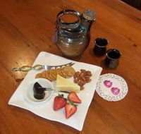 Ayr Bed  Breakfast on McIntyre - Accommodation Gladstone