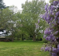 Petersons Armidale Winery  Guesthouse - Accommodation Gladstone