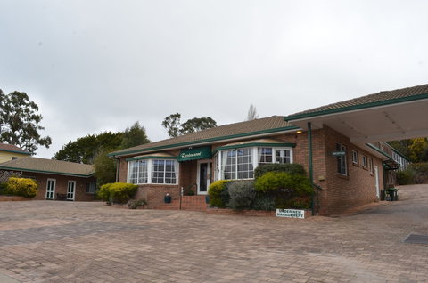 Deer Park Motor Inn - Accommodation Gladstone 0