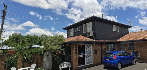 White Lanterns Motel - Accommodation Gladstone 2