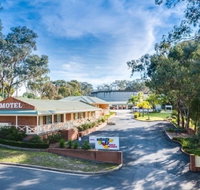 Commercial Golf Resort - Accommodation Gladstone