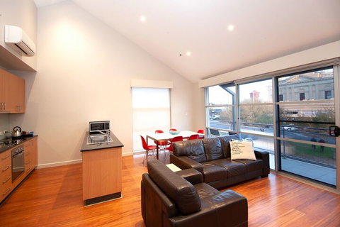Semaphore Blue Apartments - Accommodation Gladstone 6