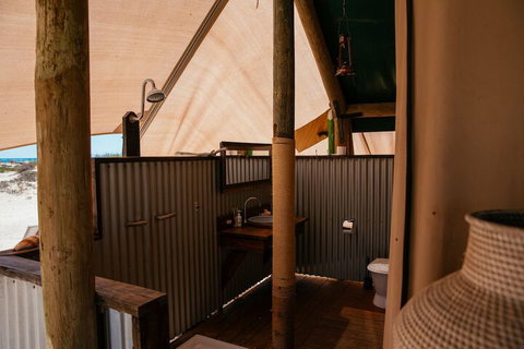 Sal Salis - Accommodation Gladstone 4