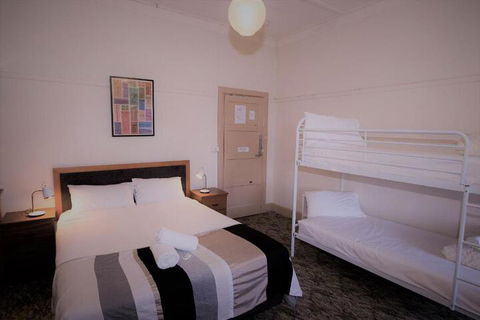 Delatite Hotel - Accommodation Gladstone 3