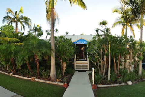 Debbie's Place - Accommodation Gladstone 2