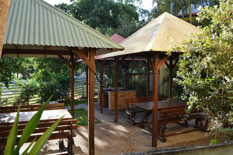 Rainbow Getaway Holiday Apartments - Accommodation Gladstone 1