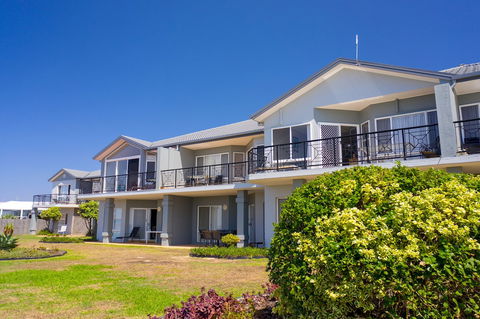 Meridian Beachside Apartments - Accommodation Gladstone 1