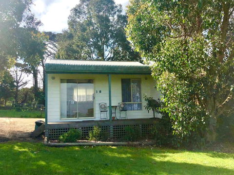 Promhills Cabins - Accommodation Gladstone 1