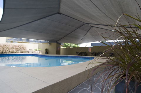 Mid City Motor Inn - Accommodation Gladstone 0