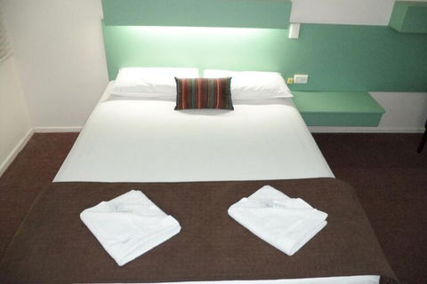 Longreach Motel - Accommodation Gladstone 5