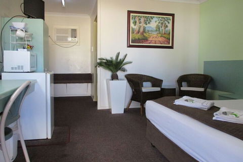 Longreach Motel - Accommodation Gladstone 7