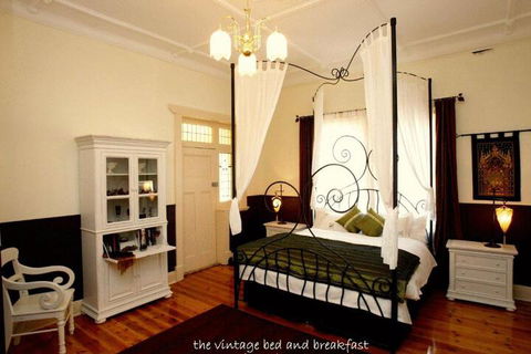 The Vintage Bed & Breakfast - Accommodation Gladstone 1