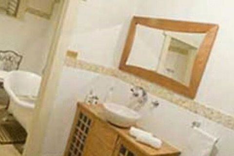 The Vintage Bed & Breakfast - Accommodation Gladstone 2
