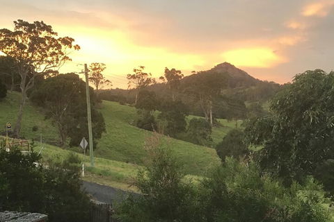 Two Story Bed & Breakfast - Accommodation Gladstone 1