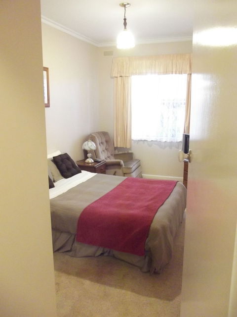 Lakes Entrance Holiday Units - Accommodation Gladstone 4