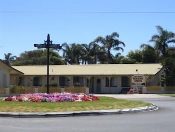 Lakes Entrance Holiday Units - Accommodation Gladstone 2
