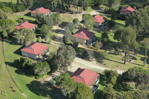 Lakes Entrance Country Cottages - Accommodation Gladstone 1