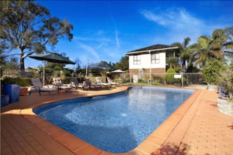 Paradise Holiday Apartments - Accommodation Gladstone 2