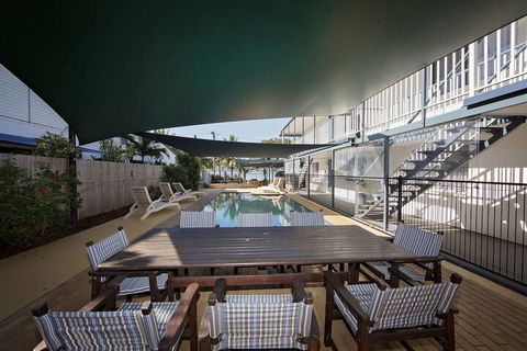 Apollo Jewel Beachfront Apartments - Accommodation Gladstone 7