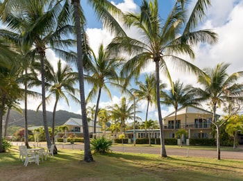 Horseshoe Bay QLD Accommodation Gladstone
