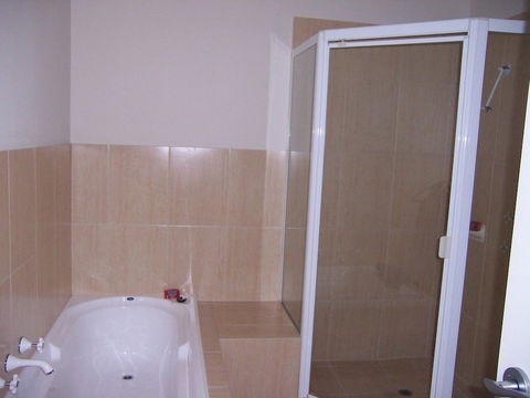 Christies No 1 Esplanade - Accommodation Gladstone 1