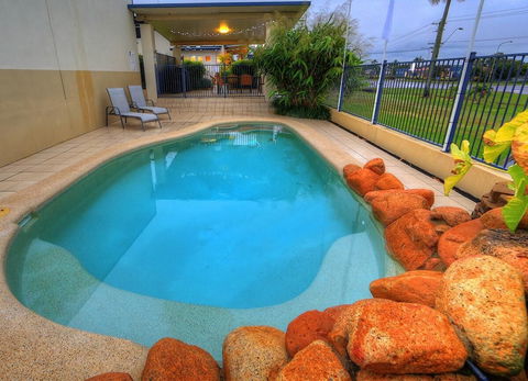 Tropixx Motel & Restaurant - Accommodation Gladstone 3