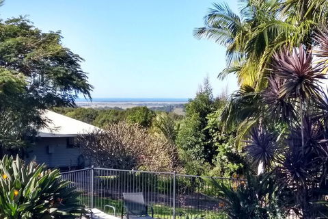 Alstonville Country Cottages - Accommodation Gladstone 1