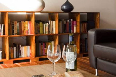Eco-luxe At Mount Avoca - Accommodation Gladstone 6
