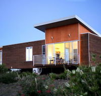 Eco-luxe at Mount Avoca - Accommodation Gladstone