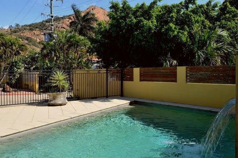 Summit Motel - Accommodation Gladstone 1