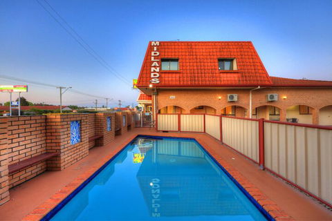 Midlands Motel - Accommodation Gladstone 3