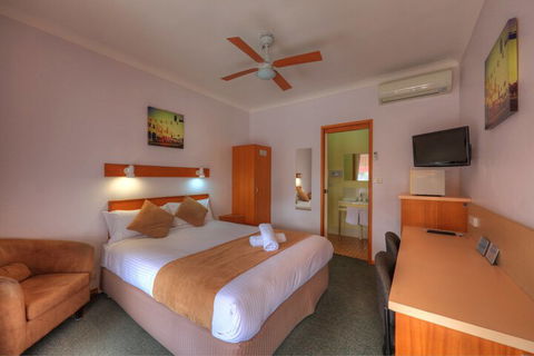 Midlands Motel - Accommodation Gladstone 7