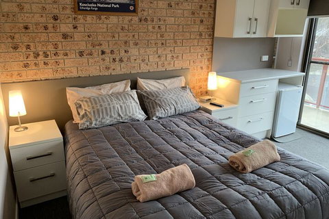 Aalberg Chalet - Accommodation Gladstone 4