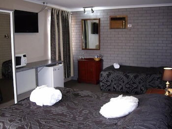 Estelle Kramer Motor Inn - Accommodation Gladstone 4