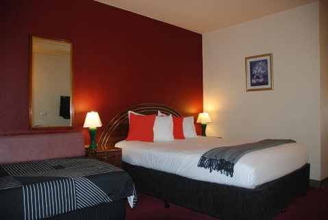 Commodore Motor Inn Albury - Accommodation Gladstone 5