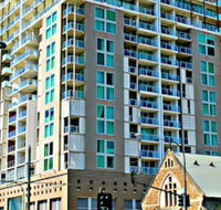 Adelaide DressCircle Apartments North Terrace - Accommodation Gladstone
