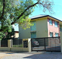 Adelaide DressCircle Apartments Childers Street - Accommodation Gladstone
