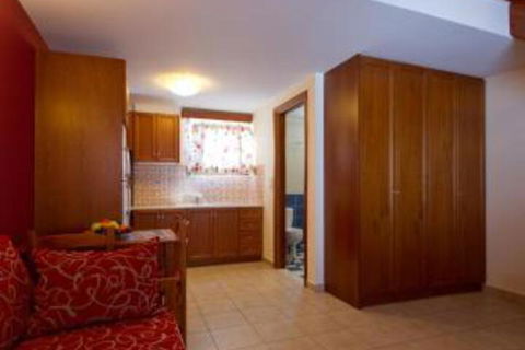 Shaws On The Shore - Accommodation Gladstone 6