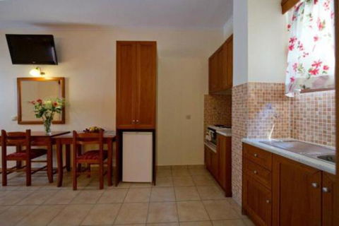 Shaws On The Shore - Accommodation Gladstone 4