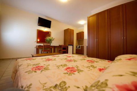 Shaws On The Shore - Accommodation Gladstone 5