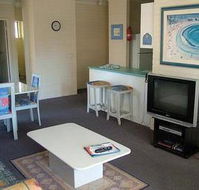 Broadbeach Central Holiday Units - Accommodation Gladstone