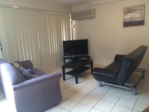 Santa Fe Apartments - Accommodation Gladstone 6